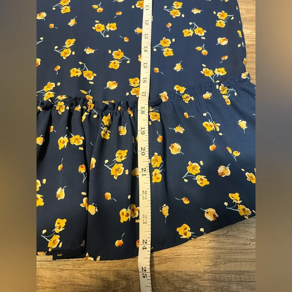 Pleione Navy with yellow floral dressy ruffle blouse Size XS - Picture 11 of 12